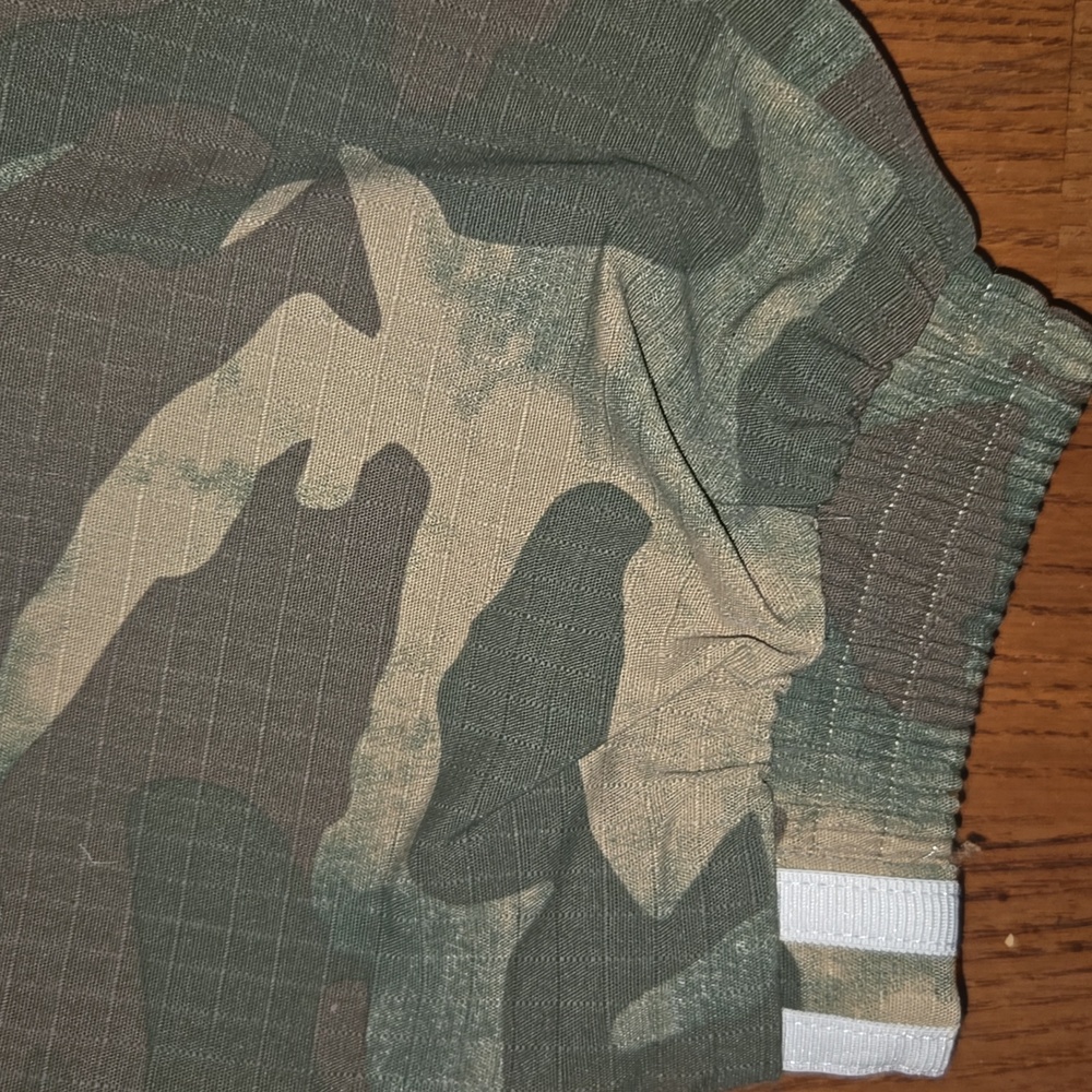 NWT Adidas Camouflage Cargo Track Pants Size XS - Picture 5 of 8